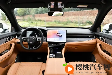 家用中大型SUV怎么选？领克09对比大众揽巡，看完这篇就知道了-3