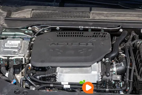 11月买车正当时!超能智享美学轿跑星纪元ES,该买的版本都在这儿-1