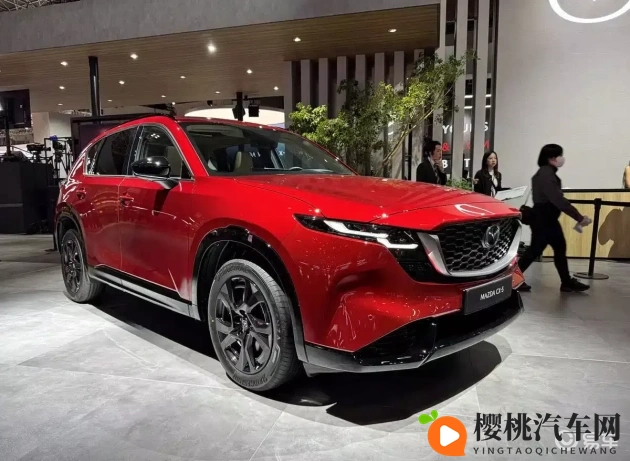 我半夜摸白丝妺妺的胸好大:深夜偶遇,白丝妹妹胸部引人注目-1