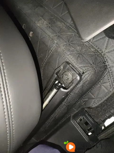 准新一手路虎揽运：28万公里，698万体验陆地头等舱？-3