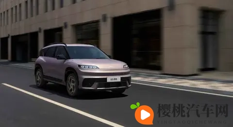 粗肉开荤H白袜体育生:独特设计汽车引潮流,销量飙升的秘密!-3