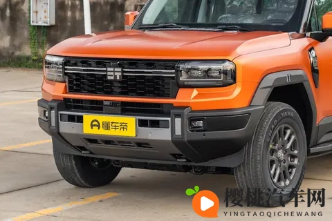 国产豪华越野车破32万订单，904匹马力，浮水行驶，实力证明-3