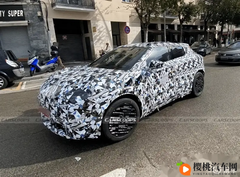 新日产JUKE谍照曝光,网友:造型独特,个性十足-1