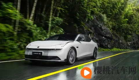 新能源浪潮下的破局者,解析领克10 EM-P的产品力与市场表现-1
