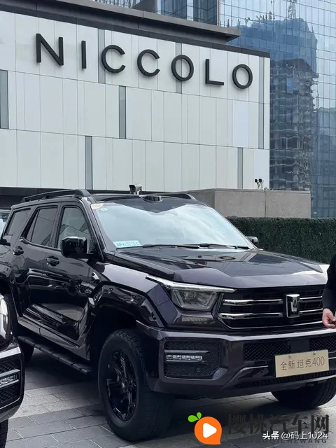 柴油版2498万起!全新坦克400上市:纯电200km+激光雷达-1