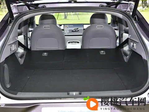 听劝降价增配，长安启源A06正式上市售1099万元起-1