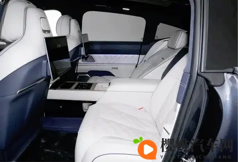 试驾蔚来ET9：行政旗舰的新定义，BBA的下一台是它？-1