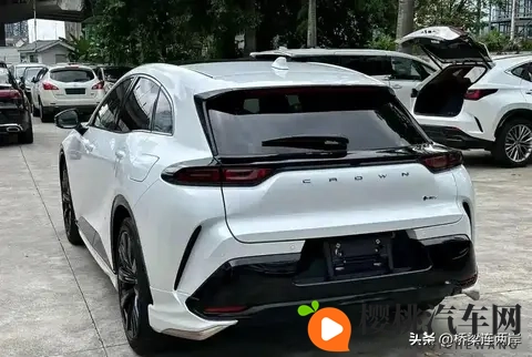 丰田黑武士28万起！混动性能叫板BBA-3