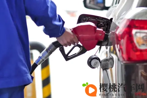 十年“免税”倒计时，新能源渗透率直逼60%，这是最后疯狂？-1