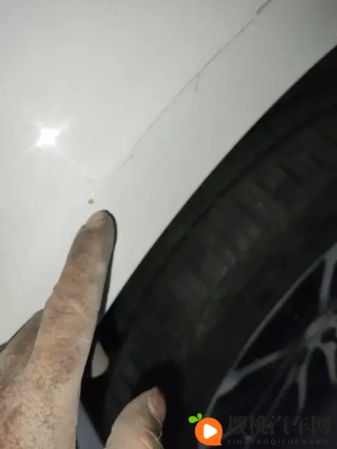 陈冠希用嘴把阿娇弄高潮视频：陈冠希与阿娇激情片段，引发热议-2