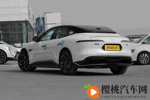 阿维塔06 Elite上市,激光雷达下放20万级,华为智驾搅动价格战-2