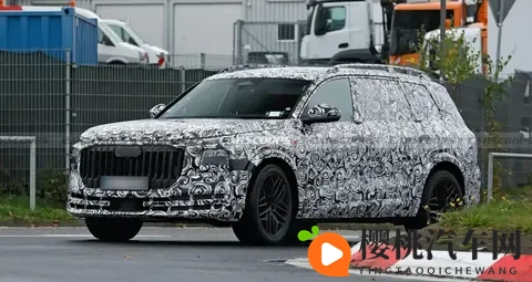 搭载V8发动机！奥迪Q9霍希版谍照曝光，将于2026年亮相-3