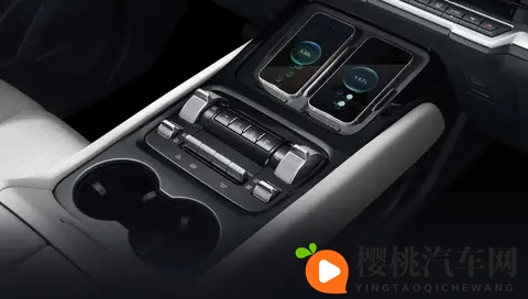 多动力版本同步推出,全新坦克400售价2498万元起-3