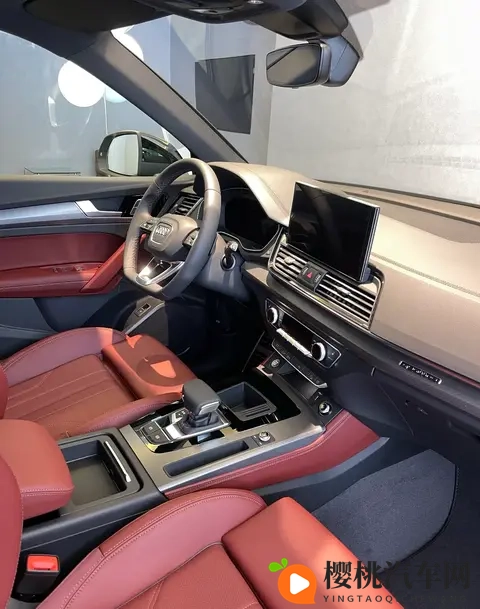 疯了!奥迪Q5L裸车跌破7折,比奔驰GLC省5万,比宝马X3多四驱!-3