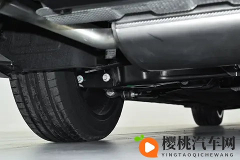 吉利星瑞东方曜实车体验:20T+8AT,10万级也有高级感-2