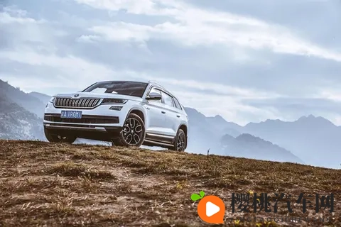 120迈那一瞬间,方向盘突然发抖-1