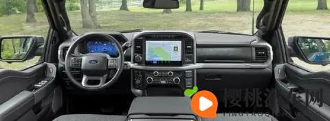 福特召回超114万辆车，变速器、装饰件和尾灯问题齐现，含探险者-1