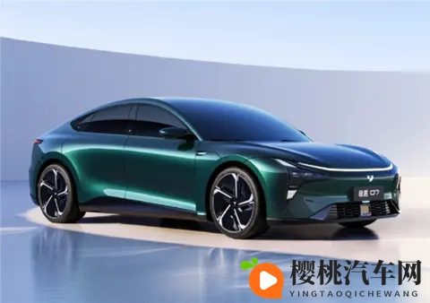 黄色软件app下载3.0.3免费装妆2025:智能升级新体验,汽车驾驶更安全-3