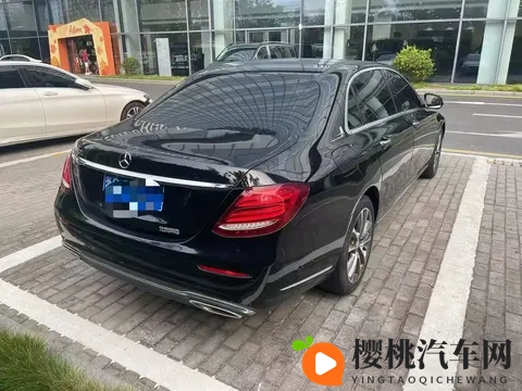 15万多拿下行政级座驾，二手奔驰E级家用商务都合适？-2