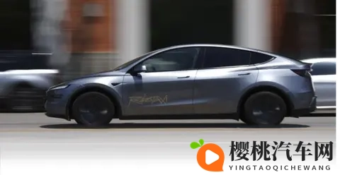 Robotaxi商业化：规模、成本与责任的“三重门”-3