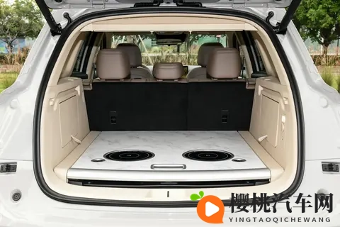 1398万起！赛力斯再添爆款，全能选手第三代蓝电E5 PLUS-3