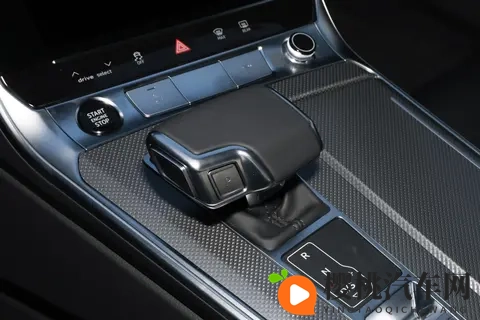 价格战愈发激烈!奥迪A6L已跌至282万,30天卖出16011辆-3