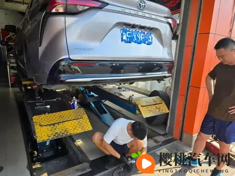 丰田赛那吃胎通病4S店也没办法解决维修师傅的推荐下换了可调摆臂-3