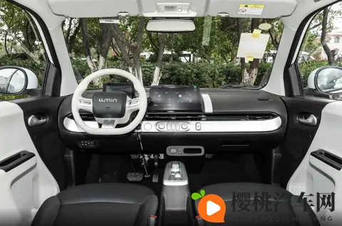 黄并且免费的视频:汽车视频宝库:免费学知识,畅享视觉盛宴-3