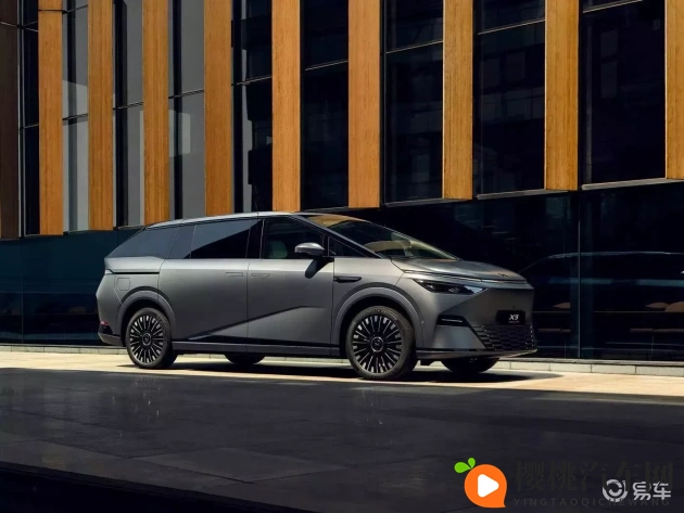 美女被艹APP：智能语音交互，驾驶新体验来袭-1