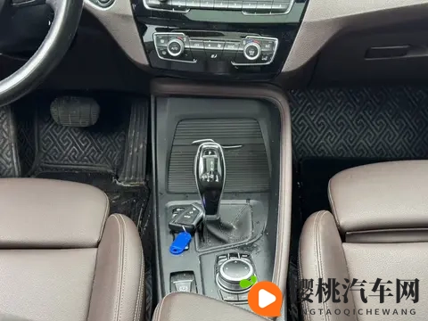 13万拿下准新宝马X1，代步家用好选择！-3