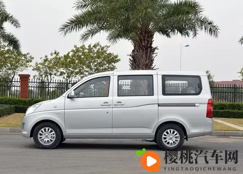 新工具车的进化之路：五菱荣光在油电之间找平衡-1