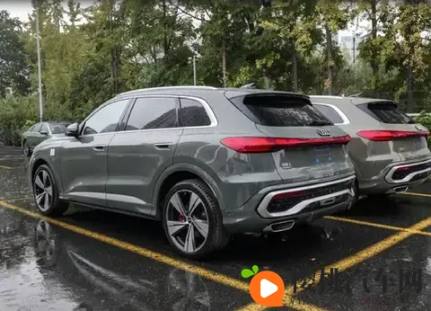 为了和问界抢市场,奥迪Q5L装上华为“大脑”-3