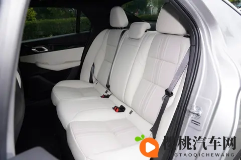 10-15万买紧凑级燃油车,领克03值得冲!为啥推荐你看看?-1