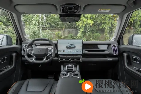 预算15万,这款“方盒子”SUV凭何刷屏?深度体验捷途山海T1!-3