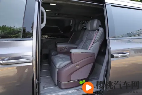 极氪009七座过道版体验报告：家用MPV的新选择，真的香-2