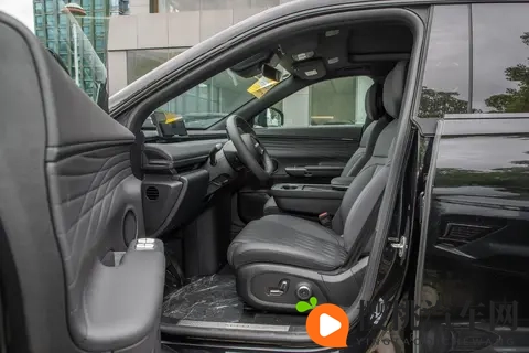 17 万多的中大型 SUV，配置拉满，用车无忧，星纪元 ET-1