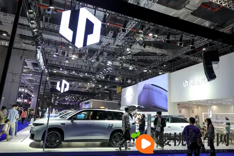 下载3.0.3每天无限免费大全苹果：汽车资讯宝库，每日免费更新，车迷必备！-2