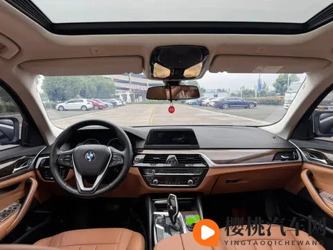 av吃瓜:汽车品牌发布会惊现热议话题,真相竟是这样!-2