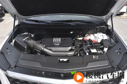 凯迪拉克XT5:33寸大屏与蜂鸟底盘,能否撼动豪华SUV市场?-3