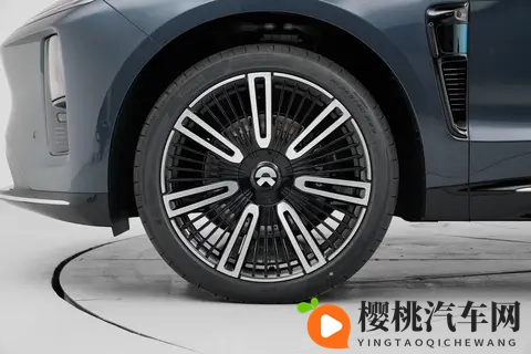 重塑格局：蔚来ET9如何以全栈自研定义新一代行政旗舰-1