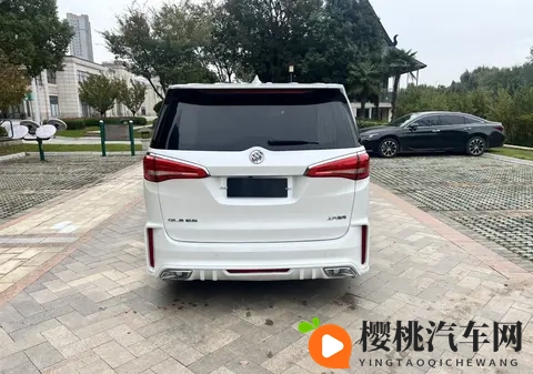 13万公里值不值？13万拿下18年别克GL8，家用商务都合适-1