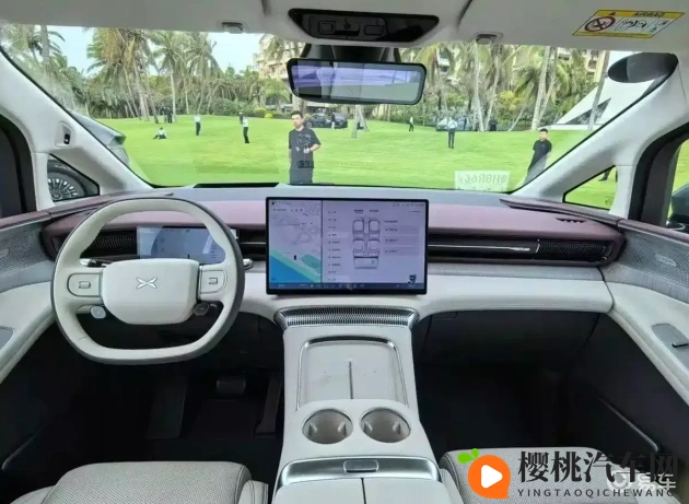 与亲女洗澡时伦了2次：汽车洗澡系统亮相，科技关爱家人温馨出行-2