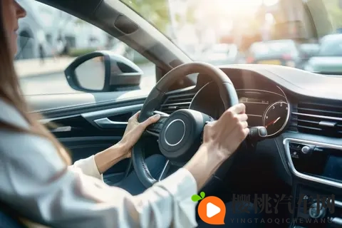 一生平安的8个驾驶细节，新手背熟能“续命”-1