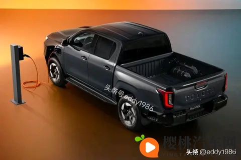 丰田海拉克斯纯电皮卡更多细节曝光,592度电池续航240公里-2