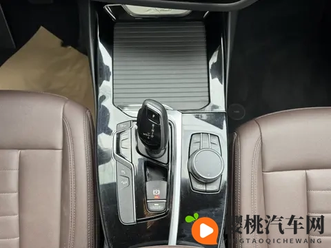 未满十八周岁禁止:未成年人限制进入,严格禁入十八岁以下-2