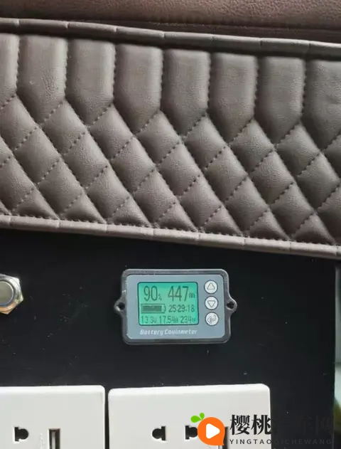 不是买的,是造的!福特全顺改成“小家”的男人,太会玩了!-3