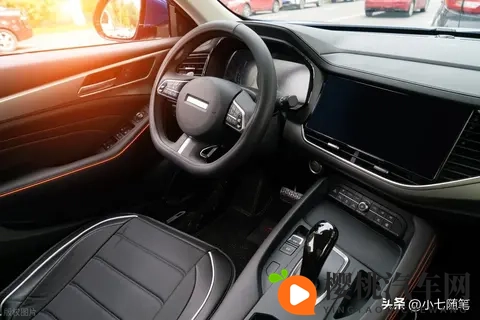 汽车天窗的用途：不止于“观景窗”的多维实用价值-1