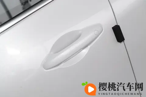 新车｜售1549万元起_15T插混中型MPV，东风风行游艇PHEV上市-3