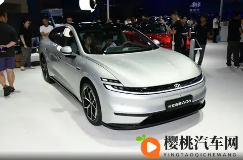 十万级守门员来了？长安启源A06中大型掀背轿跑，增程还是纯电-3