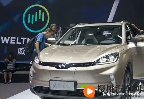 年轻人开始爱买“烂尾车”?-1